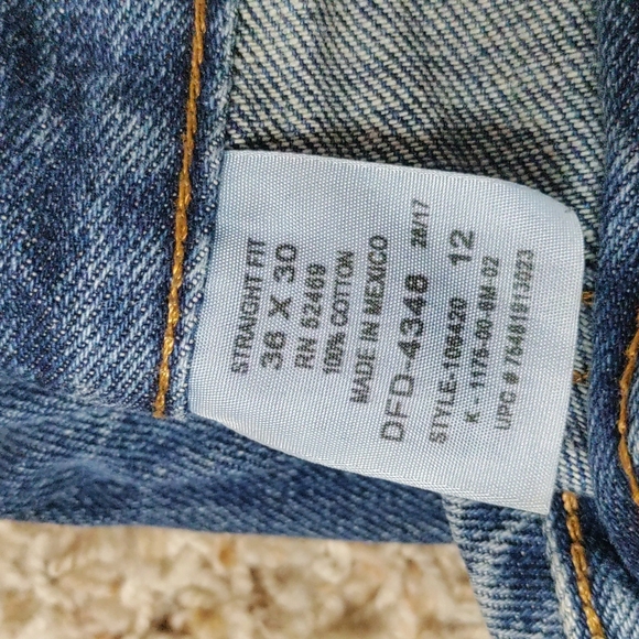 Jeans - Picture 8 of 8